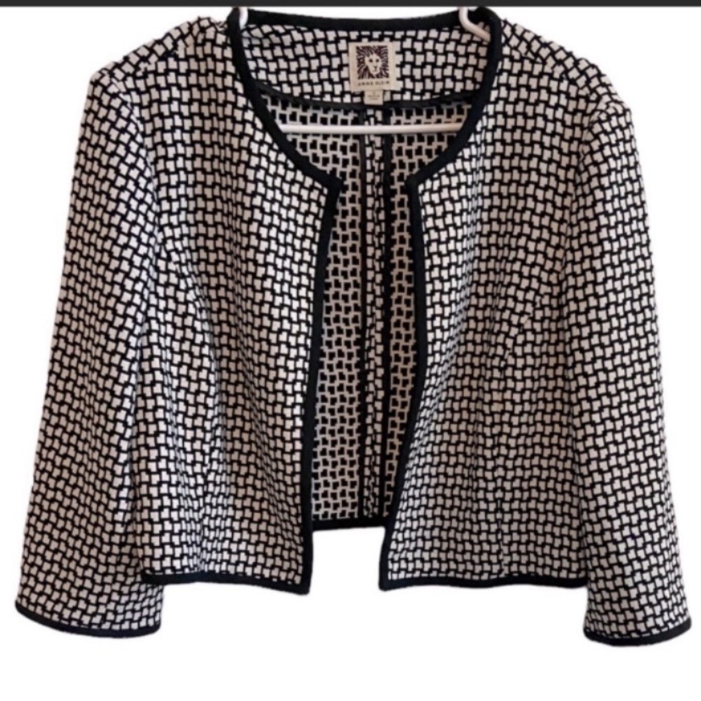 Anne Klein black and white blazer. Size 12